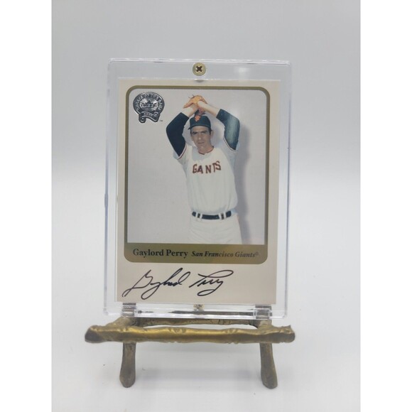 2001 Fleer Greats of the Game -Gaylord Perry- Autographs- San Francisco Giants - Picture 1 of 3